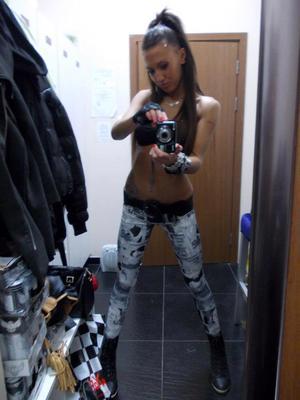 Jaida is a cheater looking for a guy like you!