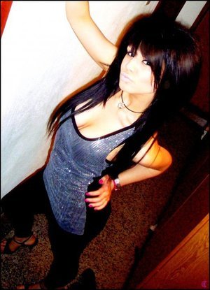 Kellie is a cheater looking for a guy like you!