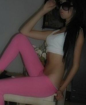 Escorts like Cari are down to fuck you now!