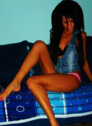 Valene from Idaho Falls, Idaho is looking for adult webcam chat