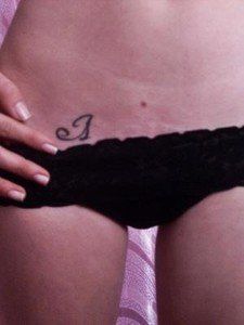 California Temptress Emmalee (19) Seeks Casual Connection